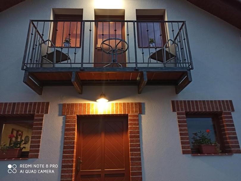 Gasthaus Sklipek U Svobodu Velké Bílovice Exterior foto